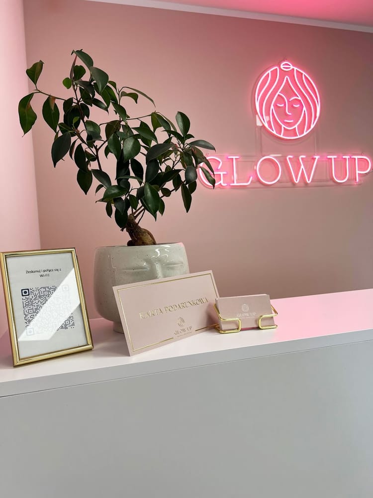 Eleganckie vouchery prezentowe Glow Up