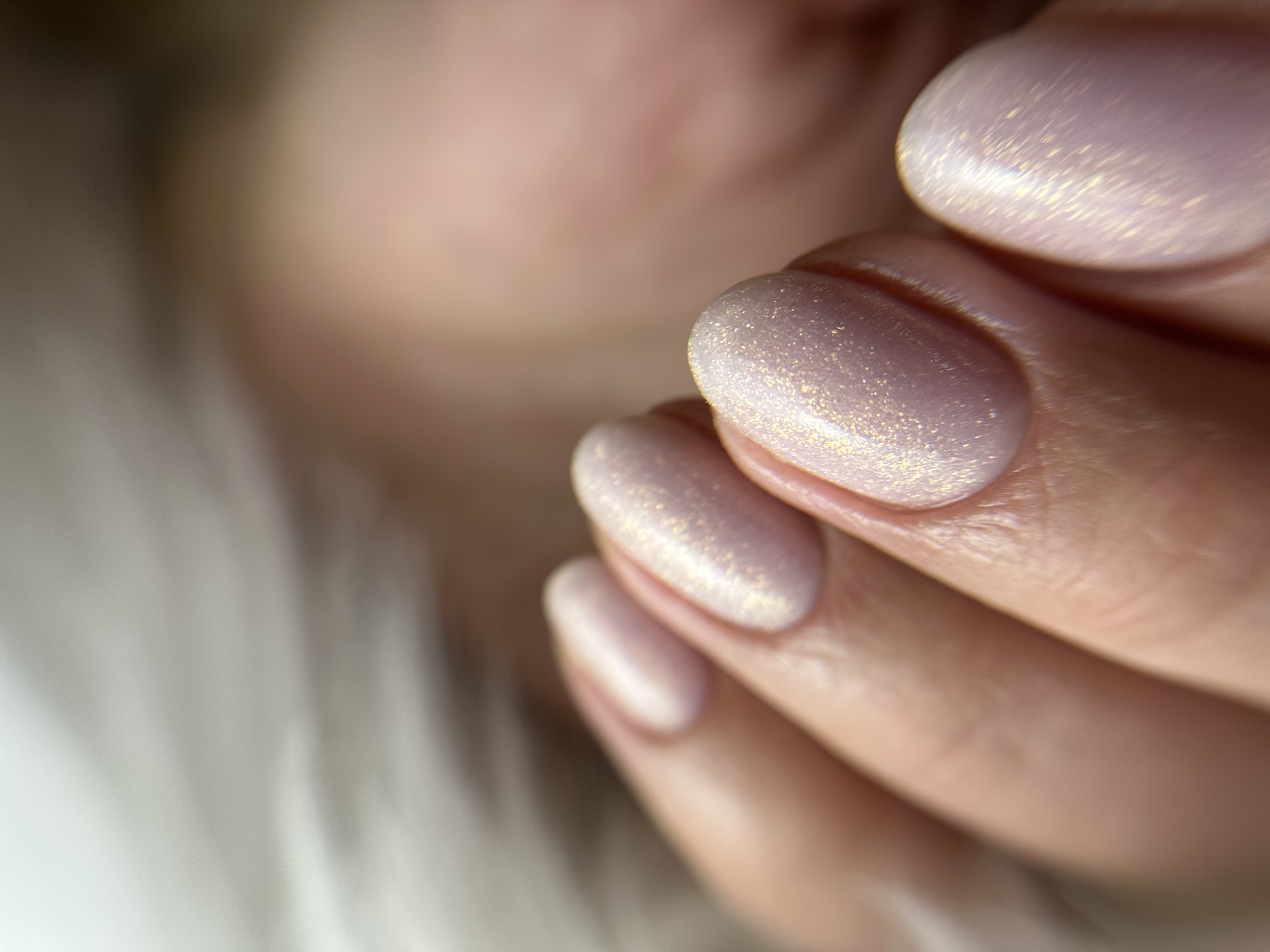 Stylizacja paznokci w salonie Glow Up Lublin - manicure hybrydowy i żelowy